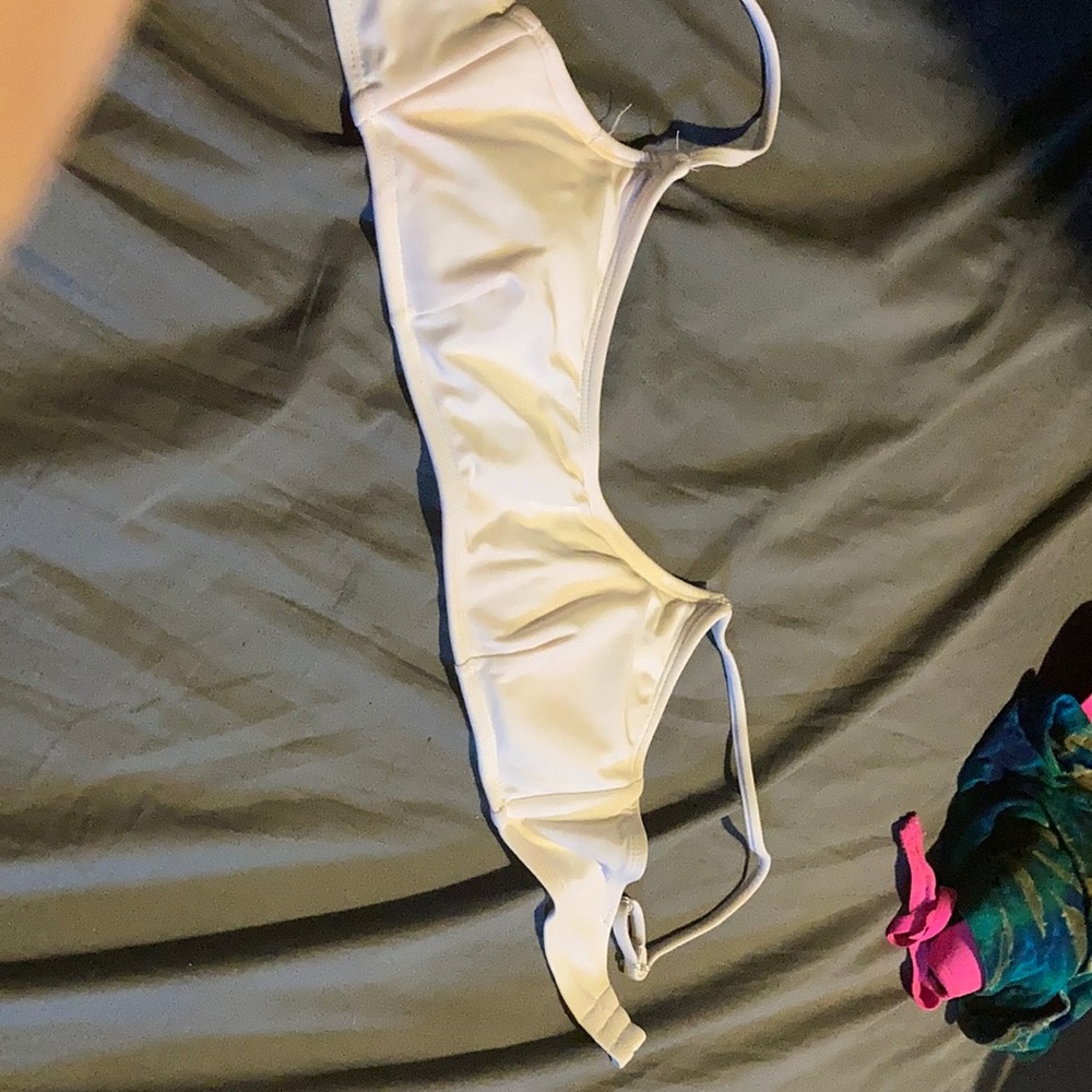 This is a brand new Bikini top
